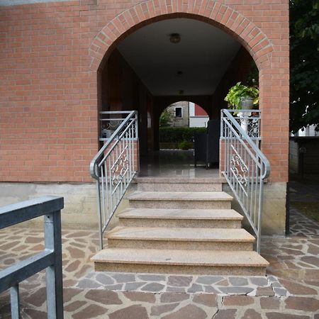 Villa Ferrari Oriella Solignano Nuovo Zewnętrze zdjęcie