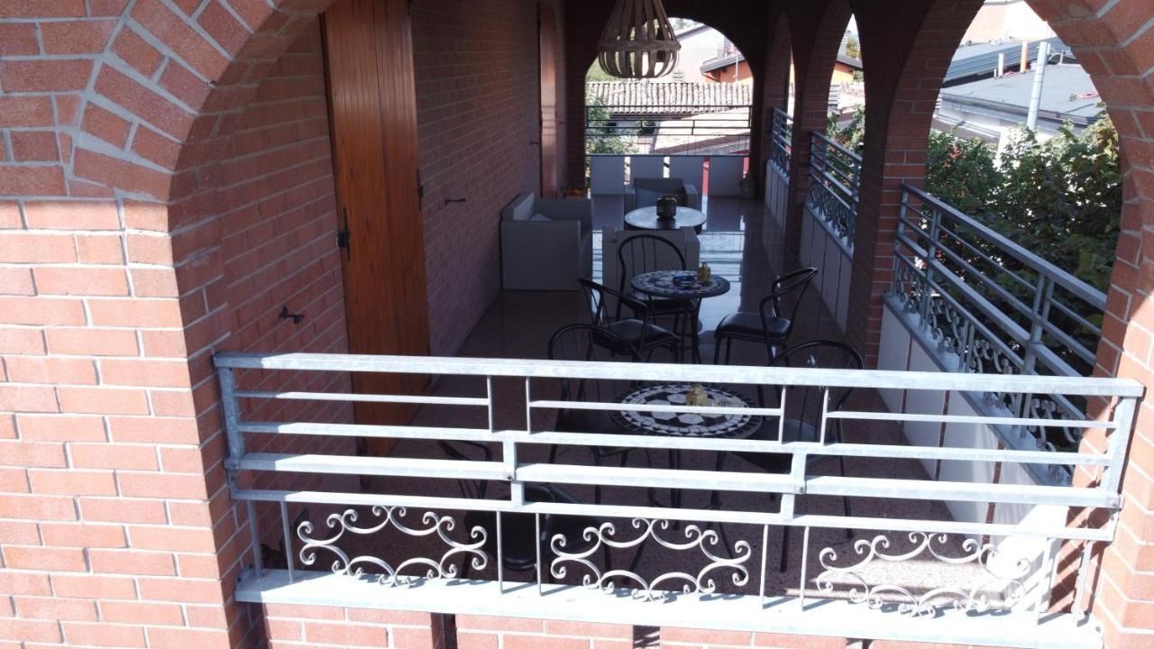 Villa Ferrari Oriella Solignano Nuovo Zewnętrze zdjęcie
