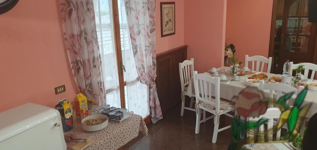 Villa Ferrari Oriella Solignano Nuovo Zewnętrze zdjęcie